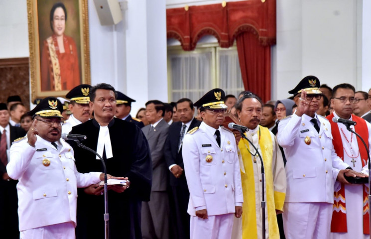 Lukas Enembe : Program Kerja Kedepan Tinggal Melanjutkan